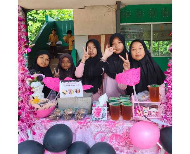Warung Black Pink